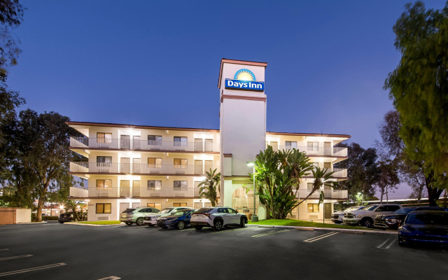 Days Inn by Wyndham Buena Park