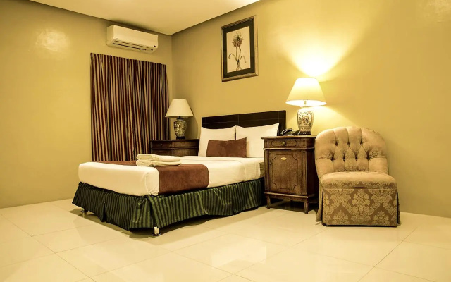 Dreamwave Hotel Lemery