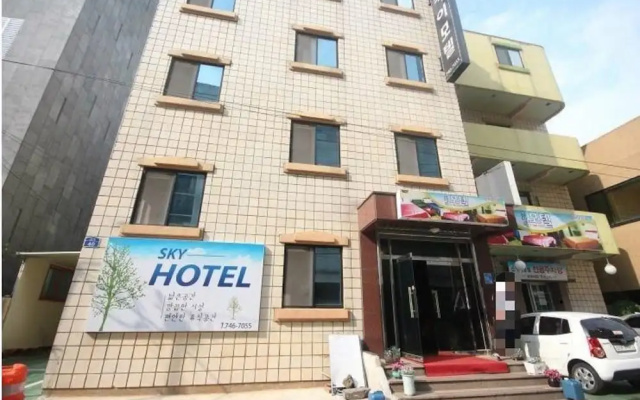 Sky Motel