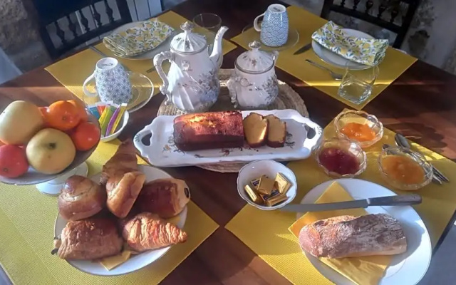 La Maison Ocre (Adults Only)