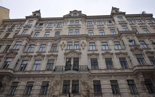 Hotel Pension Lumes вид на фасад