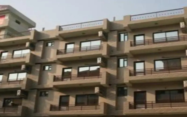 Hotel Leisure Palace