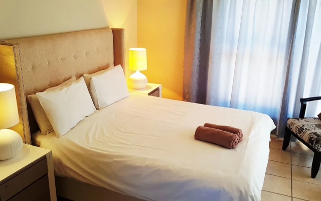 6 Nieuland 1053 Self catering