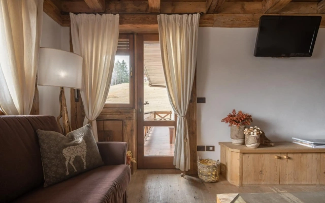 Cortina Lodge Stunning View R&R