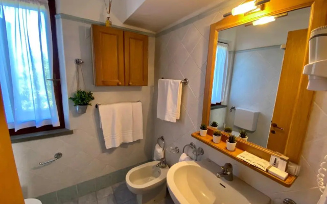 Residence Terme Isola D'elba Srl