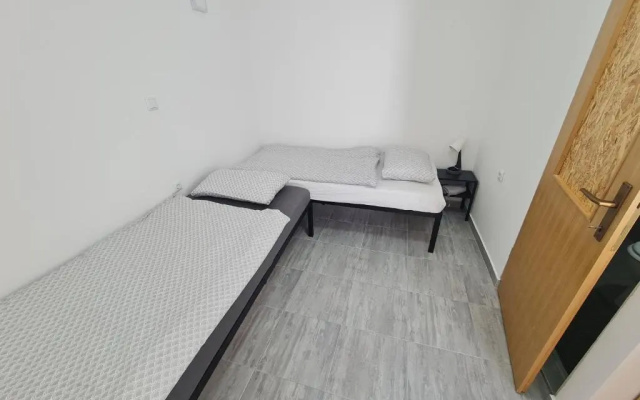 Budget Apartment LeLo Center1