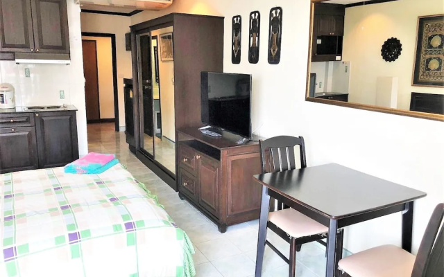 Sea View Apartment Rimhad Condominium Pattaya
