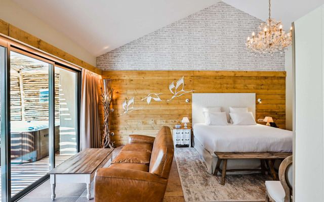 Le Hameau des Pesquiers Ecolodge, Curio Collection by Hilton