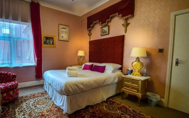 Hotel Rouge