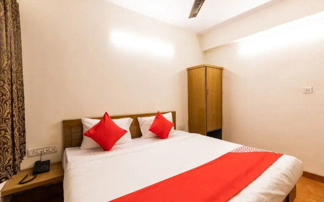 OYO 28360 Hotel Rajdeep