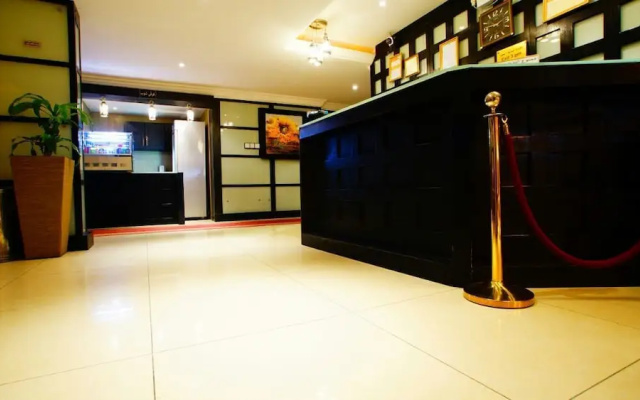 Sama Al Qasr Al Muhammadiah - Economic