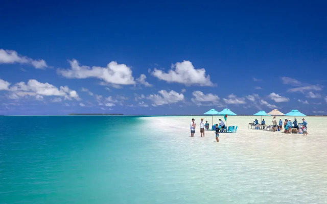 Alphonse Island Resort