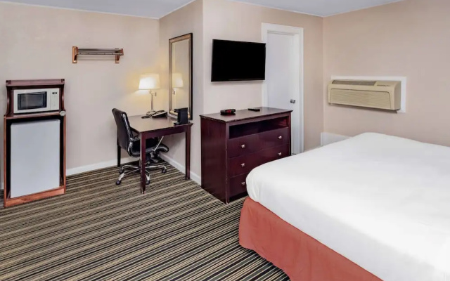 Great Barrington MA Travelodge