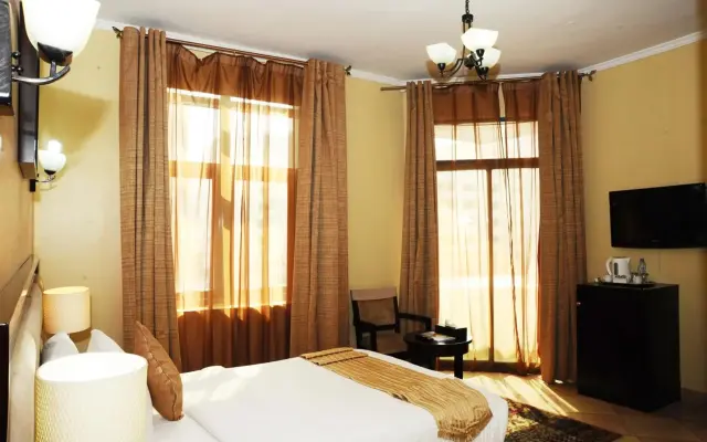 Al Jazeera Royal Hotel