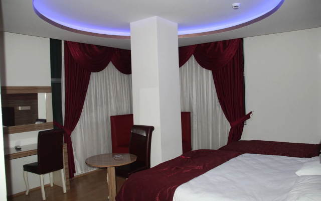 Grand Ezel Hotel
