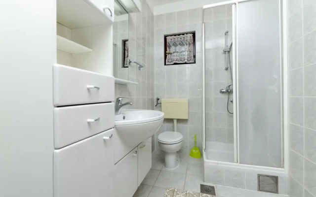 Apartments Mime