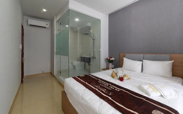 Victoria Apartment