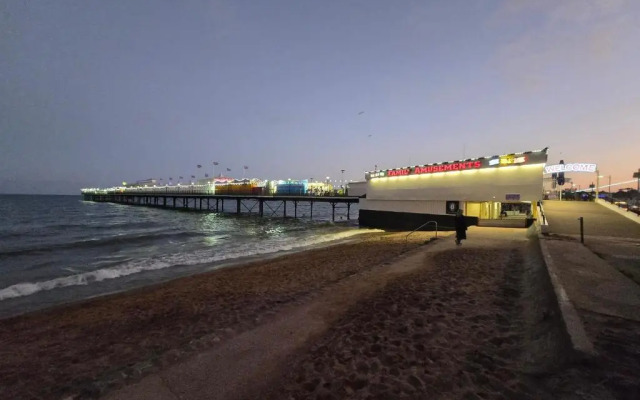 Beach Hotel Torbay