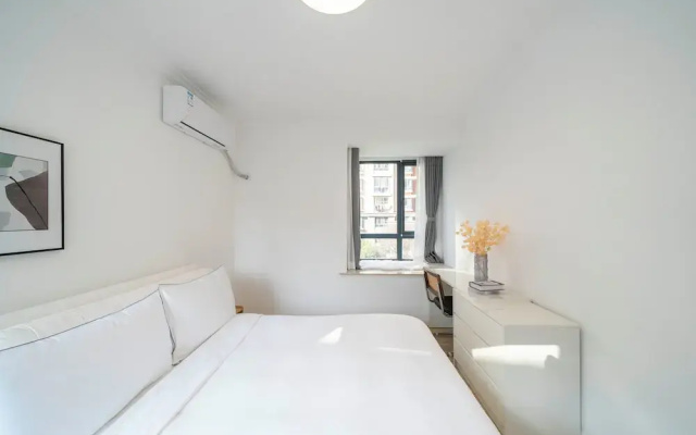 Tyms Tianshan 2BR Residence near Metro