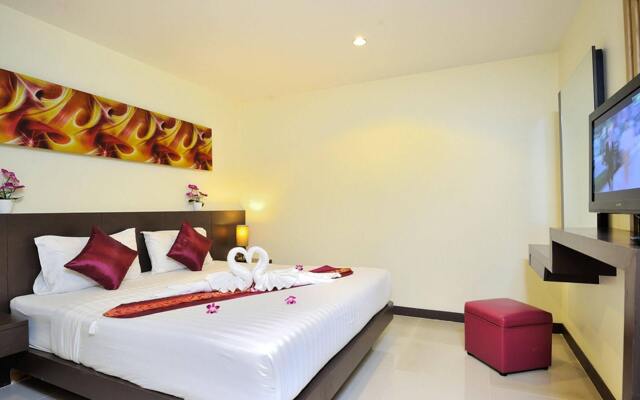 Pimrada Hotel вид на фасад