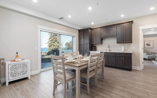 539 Bay Street Traverse City - Luxury Downtown Residences