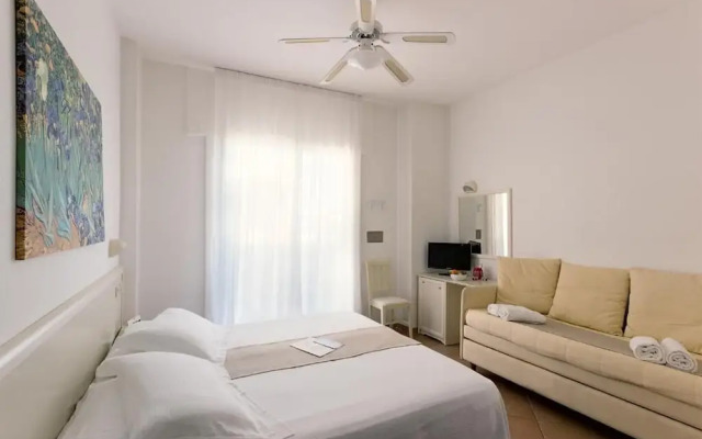 Hotel Trevi