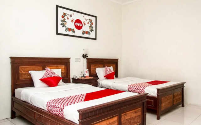 OYO 1069 Hotel New Rajawali
