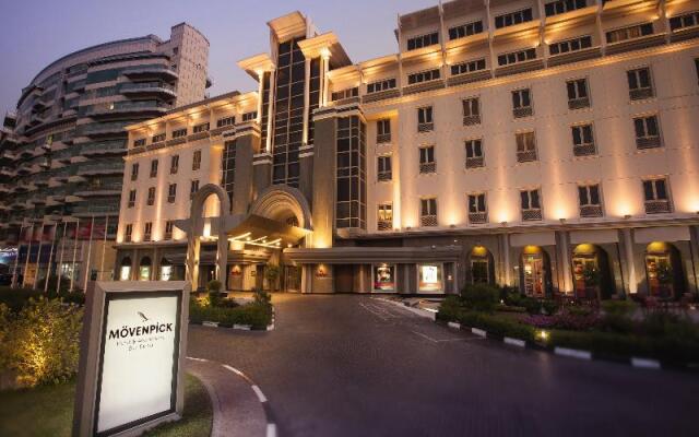 Mövenpick Hotel Bur Dubai 2