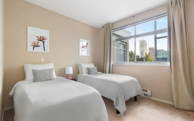 Bellevue Modern 2BD 2BA Apartment