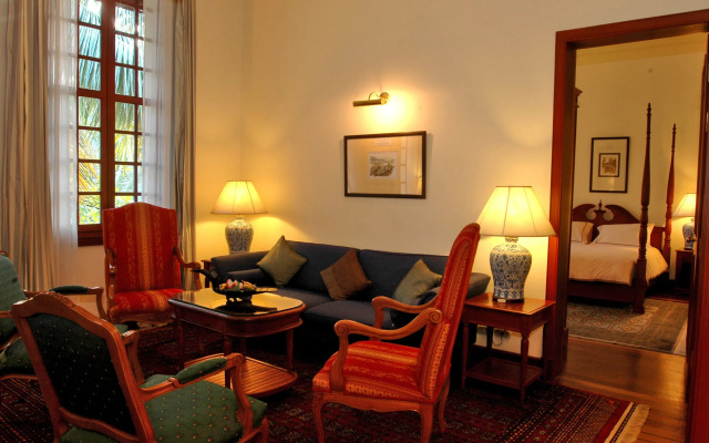 Settha Palace Hotel