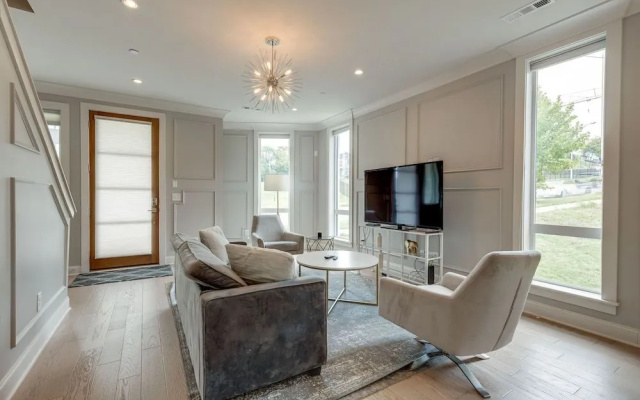Nashville Modern Gem