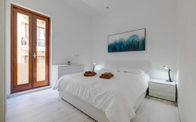 Modern Apartment in the Best Area of Sliema