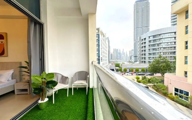 WOW Studio w Balcony and Canal View