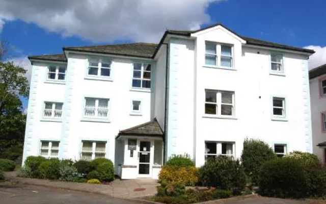 3 Greta Grove House