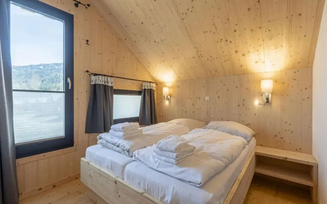 Chalet With Spacious Terrace