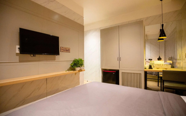 La Hotel Q10