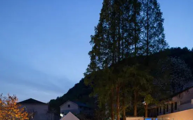 MontCrave holiday village