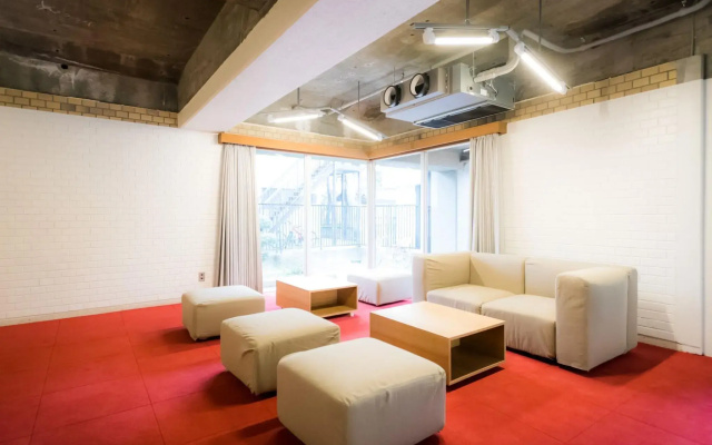Shibamata Fu-Ten Bed & Local