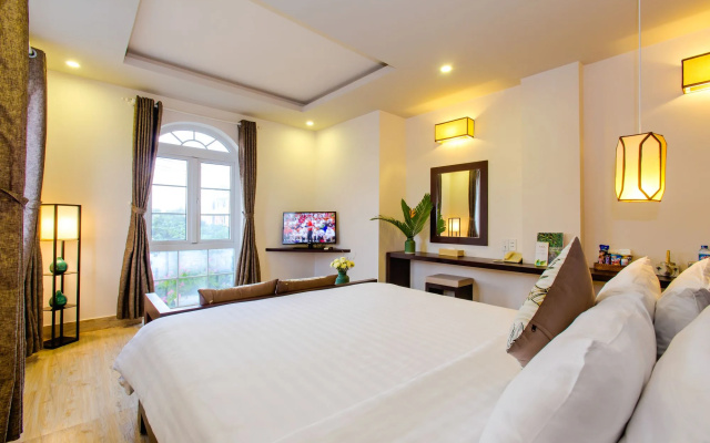 Vaia Hoi An Boutique Hotel