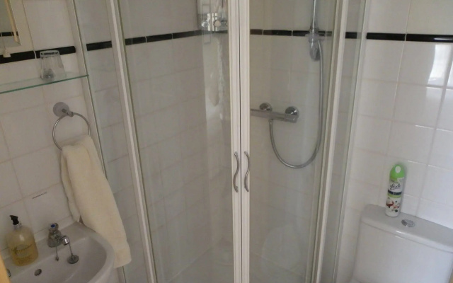 Maison Dieu Guest House