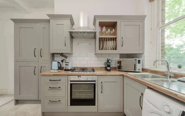 Modern 2 bed Flat - Hammersmith Grove