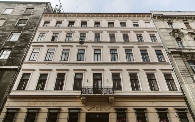 Отель Nador 8 Apartment Венгрия, Будапешт - отзывы, цены и фото номеров - забронировать отель Nador 8 Apartment онлайн вид на фасад