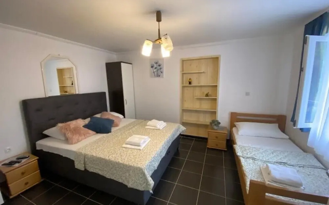 Apartmani Villa Dvorski
