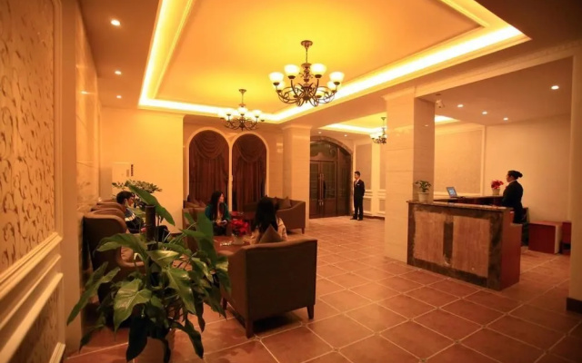 Theme Holiday Hotel