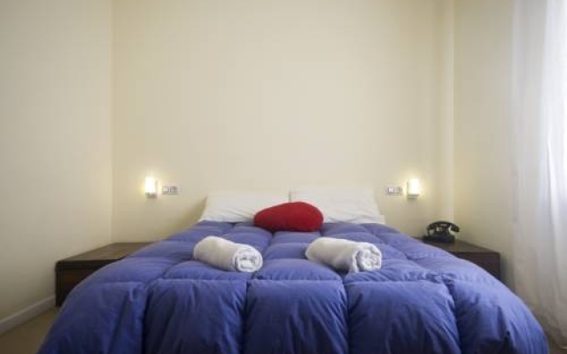 Отель Gran Via Apartment Испания, Барселона - отзывы, цены и фото номеров - забронировать отель Gran Via Apartment онлайн комната для гостей