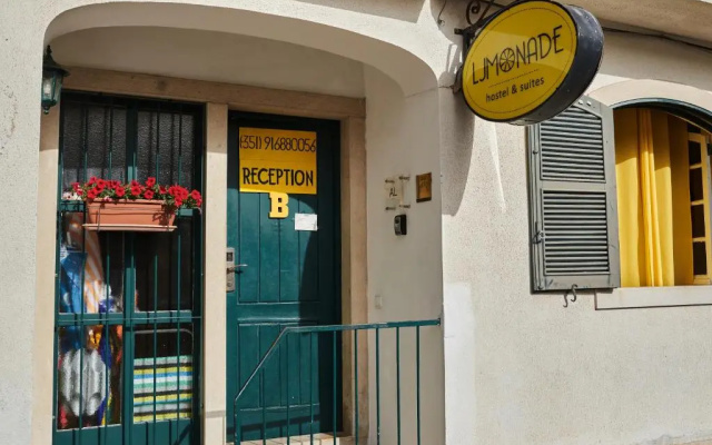 Ljmonade Hostel