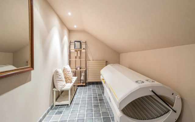 Charming Villa with Sauna in Westende