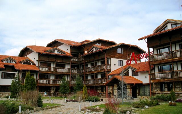 Hotel Alexander вид на фасад