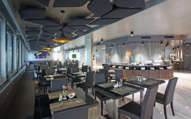 Отель The Hive Hotel