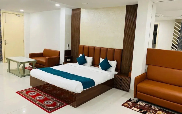 Hotel Uday Raj